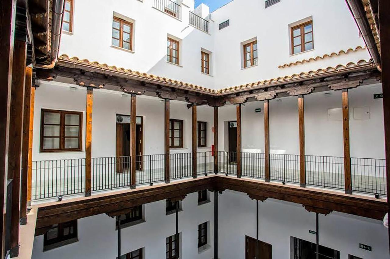 Palacio Del Siglo Xvii Frente A Jardines De Murillo Appartamento